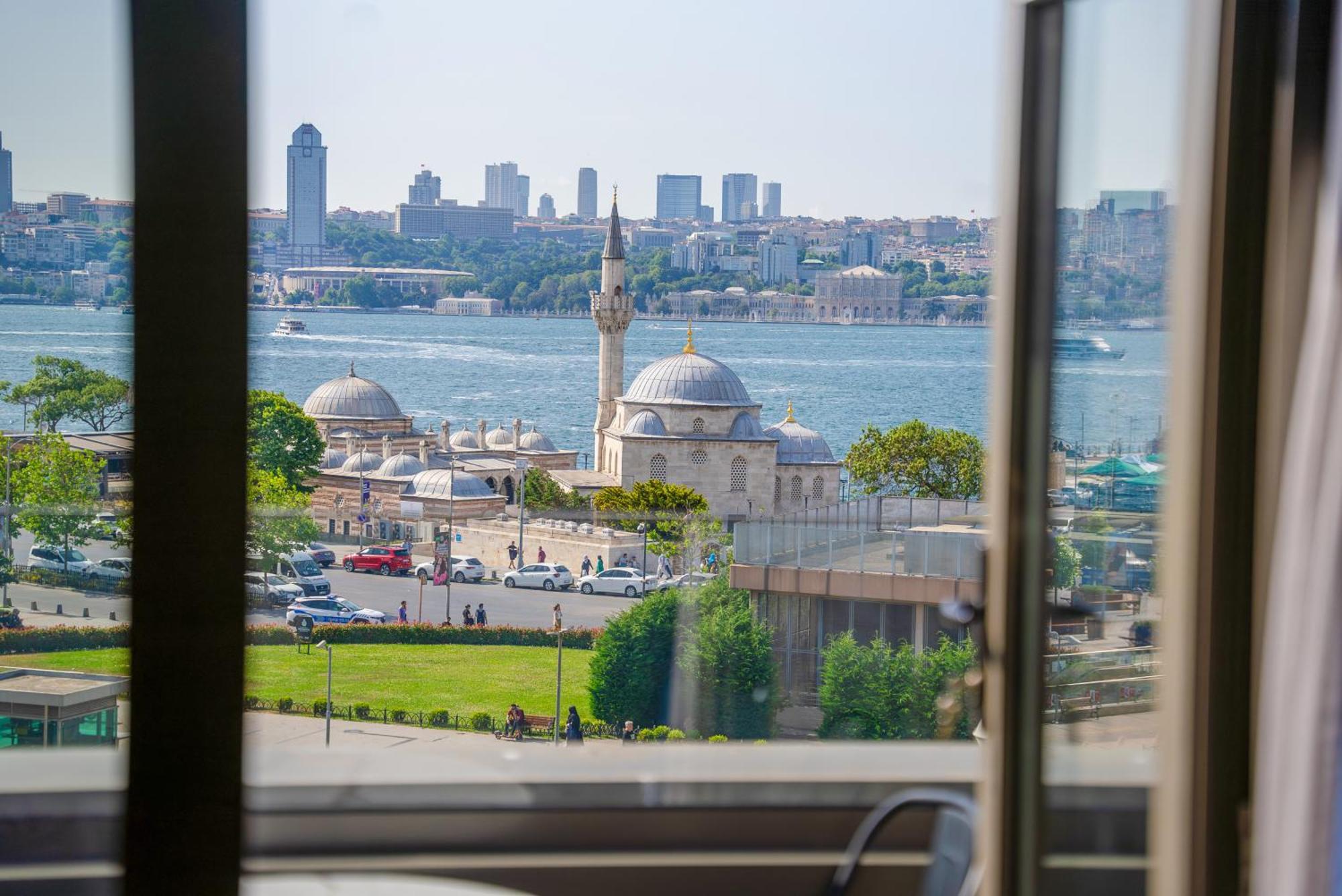 The Palm Bosphorus Hotel Istambul Extérieur photo